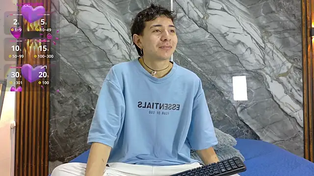 NoahWalker   online show from 06-19-26, 10:52