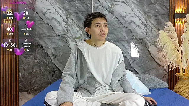 NoahWalker   online show from 06-23-26, 11:08