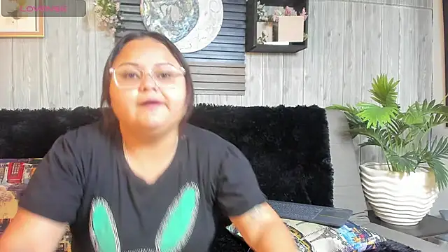 Luna  Cortez online show from 04-29-26, 12:20