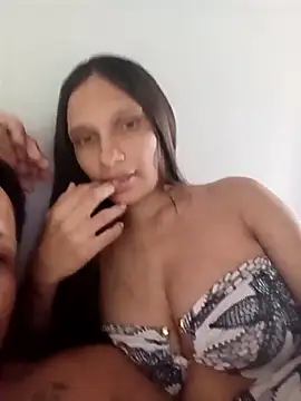 gleyce fada1 online show from 04-15-26, 07:43