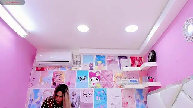 Snapshot of ValeriQueen chatting on 05-19-26, 12:55 ValeriQueen online show from 05-19-26, 12:55