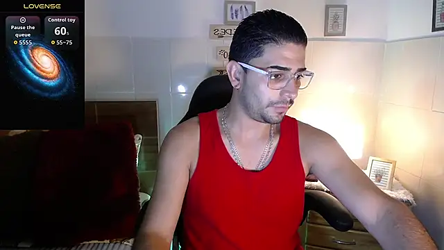Snapshot of andders_ chatting on 05-14-26, 12:06 andders online show from 05-14-26, 12:06