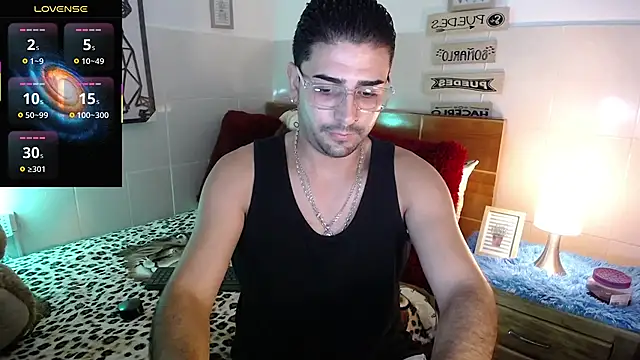 Snapshot of andders_ chatting on 06-05-26, 01:45 andders online show from 06-05-26, 01:45