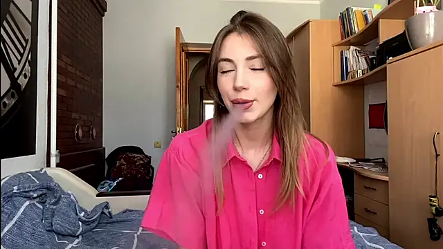 Snapshot of simmisweet chatting on 07-18-26, 10:08 simmisweet online show from 07-18-26, 10:08
