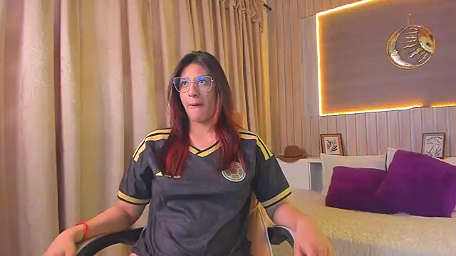 Naughty Kat  online show from 06-27-26, 11:59