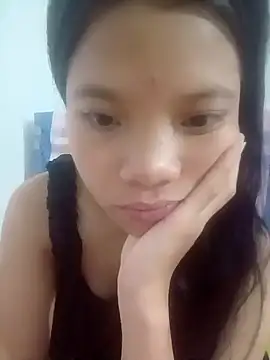 Snapshot of lelenana chatting on 05-08-26, 10:48 lelenana online show from 05-08-26, 10:48