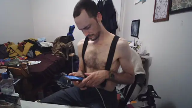 JohnnyMoves online show from 06-28-26, 05:57