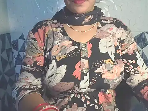 Snapshot of Hotty_Bhabhi1 chatting on 05-07-26, 05:35 Hotty Bhabhi1 online show from 05-07-26, 05:35