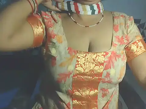 Snapshot of Hotty_Bhabhi1 chatting on 05-23-26, 06:29 Hotty Bhabhi1 online show from 05-23-26, 06:29