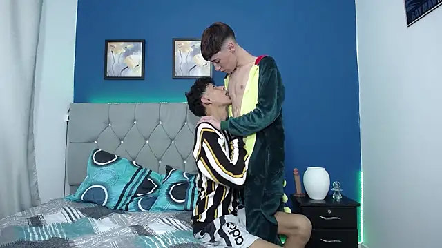 Thiago And Gael online show from 04-18-26, 09:04