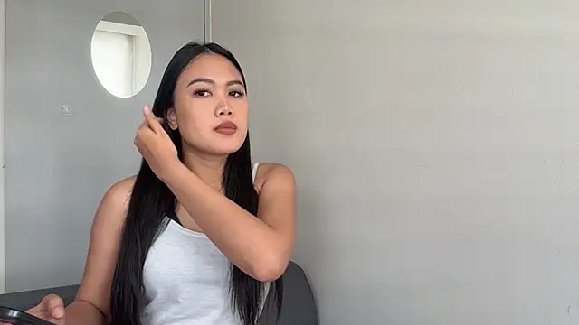 MaggieCahue online show from 04-21-26, 02:51