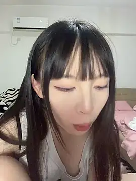 Snapshot of nide-baby chatting on 06-18-26, 02:10 nide-baby online show from 06-18-26, 02:10