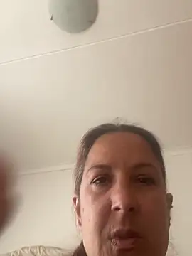 PrettySavannah online show from 04-22-26, 09:44