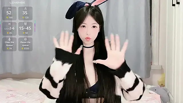 XiaoMei-iiiiii online show from 04-29-26, 05:30
