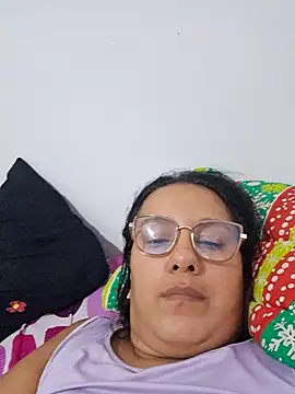 Snapshot of Samanta-42 chatting on 06-20-26, 12:36 Samanta-42 online show from 06-20-26, 12:36