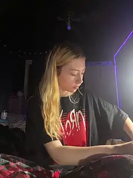 Spoilmedaddy732 online show from 04-18-26, 08:31