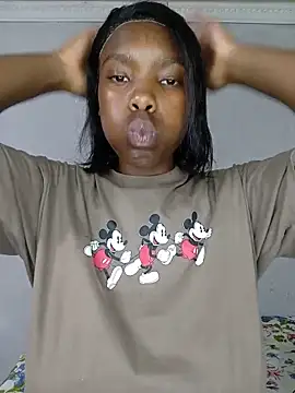 Snapshot of Teeangelaa chatting on 05-13-26, 02:58 Teeangelaa online show from 05-13-26, 02:58