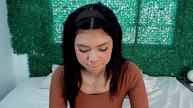 Nathy Pelaez online show from 06-20-26, 03:04