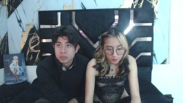 mrandmrsvixencs online show from 05-23-26, 03:56