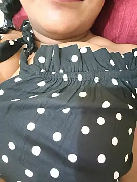 Snapshot of Newragini chatting on 04-18-26, 07:58 Newragini online show from 04-18-26, 07:58