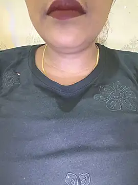 Snapshot of Newragini chatting on 05-15-26, 05:09 Newragini online show from 05-15-26, 05:09