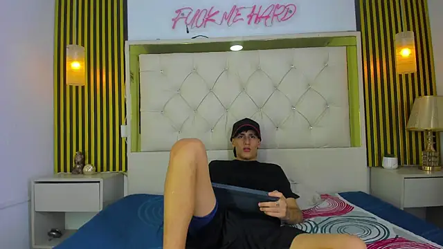 Snapshot of Just18Jake_ chatting on 05-25-26, 12:49 Just18Jake online show from 05-25-26, 12:49
