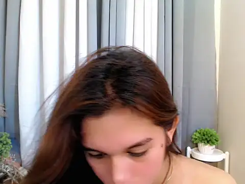 marie castro online show from 05-05-26, 04:09