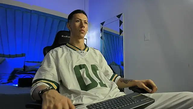OliverThompsonJS online show from 05-30-26, 05:48