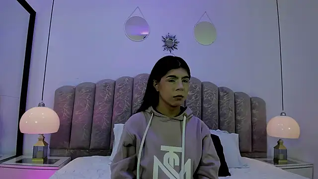 Channel sofia online show from 06-13-26, 03:04
