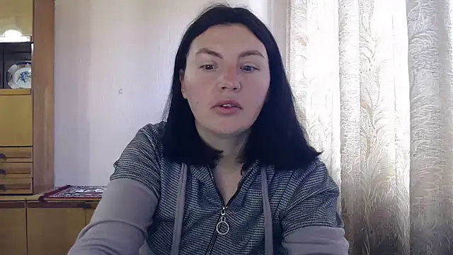 AlinaxJames online show from 04-24-26, 07:44