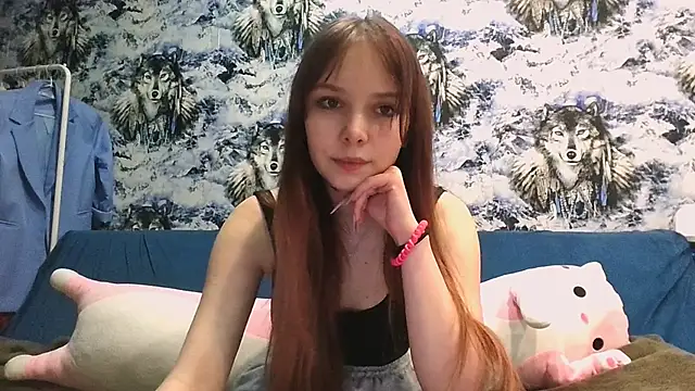 Snapshot of Princess_Mira chatting on 06-12-26, 04:39 Princess Mira online show from 06-12-26, 04:39