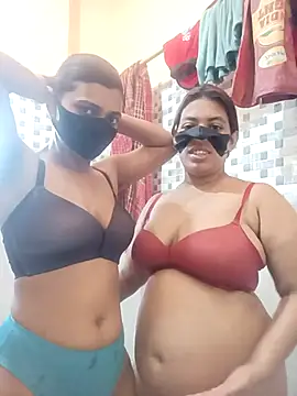 Loving Naughtycouple online show from 05-13-26, 05:16