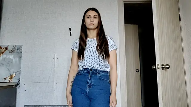 NoelleHosoi online show from 04-21-26, 07:14