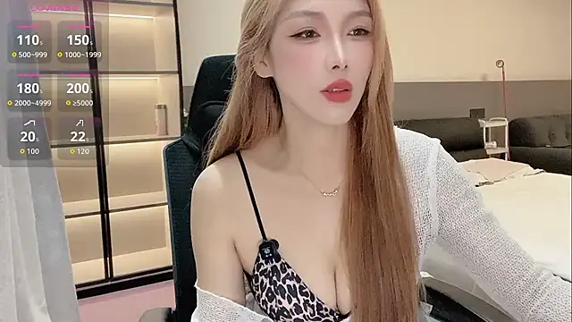 Snapshot of wenwen-mm chatting on 06-03-26, 07:33 wenwen-mm online show from 06-03-26, 07:33