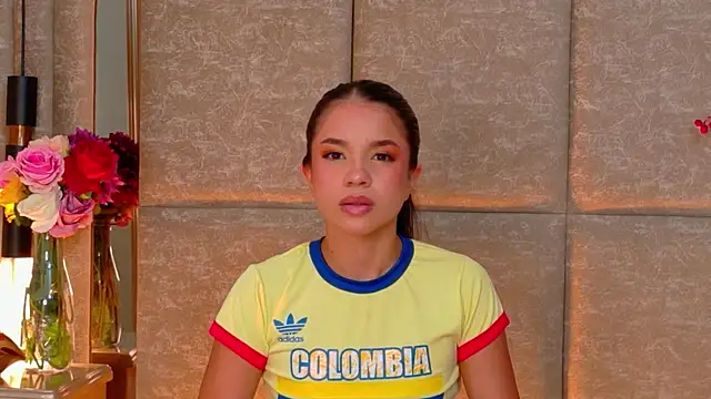 Valeria-Beltran online show from 06-18-26, 09:25