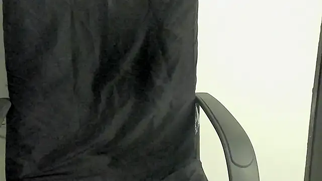 lolabunnysc online show from 05-08-26, 12:54