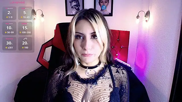 aliceinflames online show from 05-06-26, 09:09