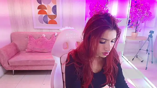 Sofi monroeee online show from 05-05-26, 06:49