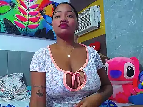 Brunett sexy1 online show from 05-17-26, 07:28