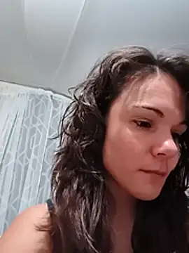 BaileyMFox online show from 05-17-26, 03:41