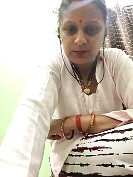 Snapshot of Beborani chatting on 05-08-26, 05:51 Beborani online show from 05-08-26, 05:51