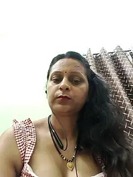 Snapshot of Beborani chatting on 05-10-26, 08:52 Beborani online show from 05-10-26, 08:52