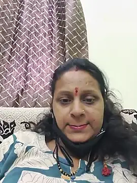 Snapshot of Beborani chatting on 05-30-26, 07:05 Beborani online show from 05-30-26, 07:05