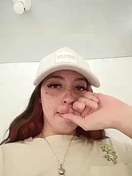 Snapshot of sadashi_moon_ofice chatting on 05-19-26, 06:14 sadashi moon ofice online show from 05-19-26, 06:14