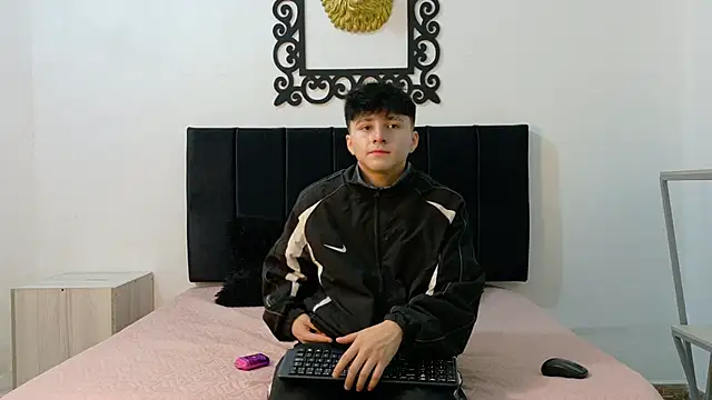 Snapshot of LunayDream chatting on 06-16-26, 11:24 LunayDream online show from 06-16-26, 11:24