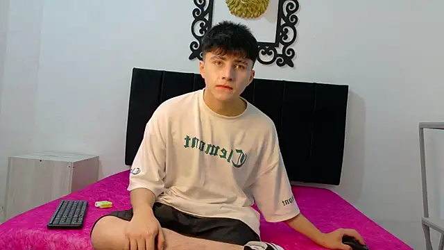 Snapshot of LunayDream chatting on 07-07-26, 11:58 LunayDream online show from 07-07-26, 11:58