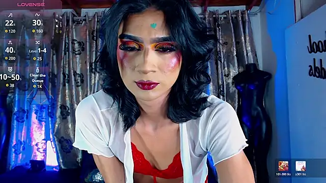 Snapshot of Hecate_doll chatting on 06-28-26, 03:51 Hecate doll online show from 06-28-26, 03:51
