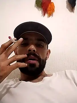 Snapshot of Barbas44420 chatting on 07-16-26, 04:18 Barbas44420 online show from 07-16-26, 04:18