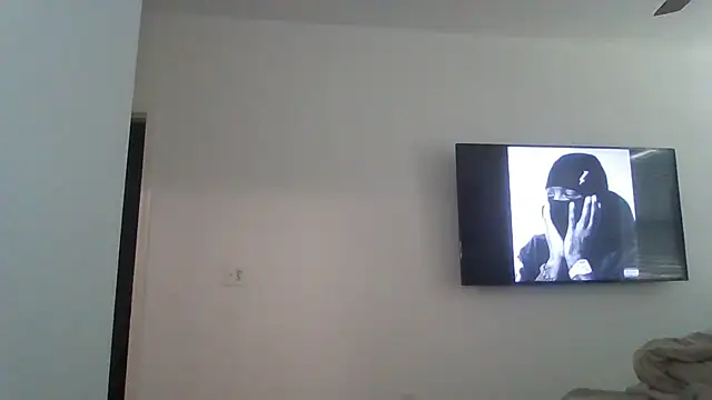 EllesWorld online show from 04-21-26, 01:39