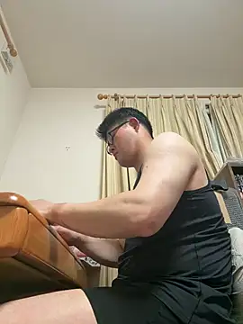 Snapshot of shun_201 chatting on 06-19-26, 01:15 shun 201 online show from 06-19-26, 01:15